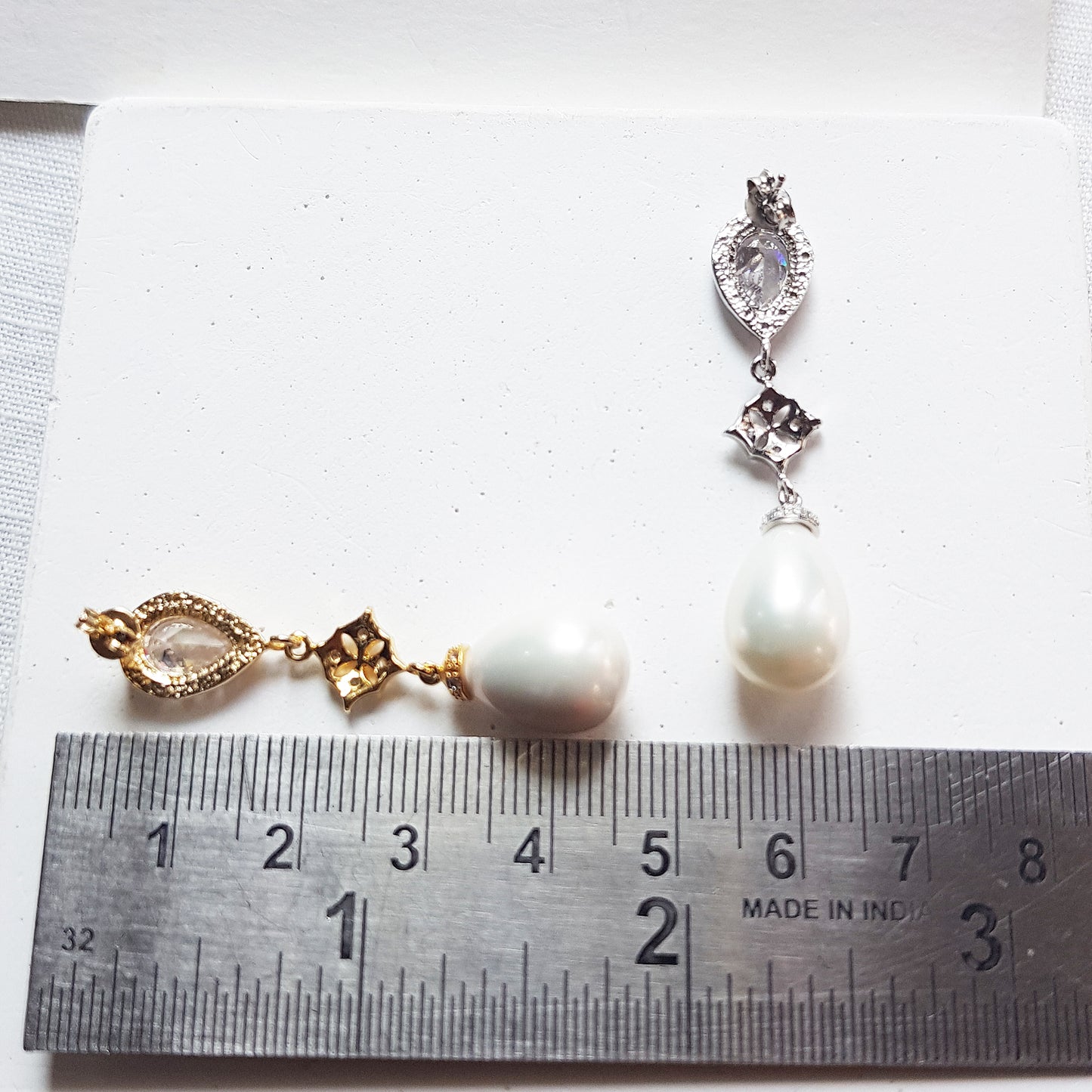 Pearl art deco earrings