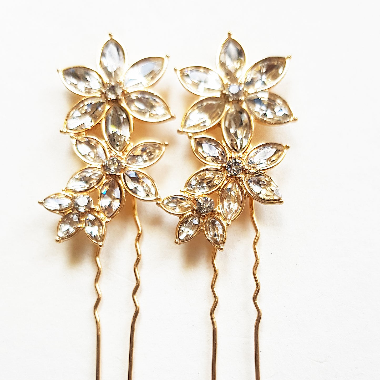Floral crystal hair pins gold - set of 2