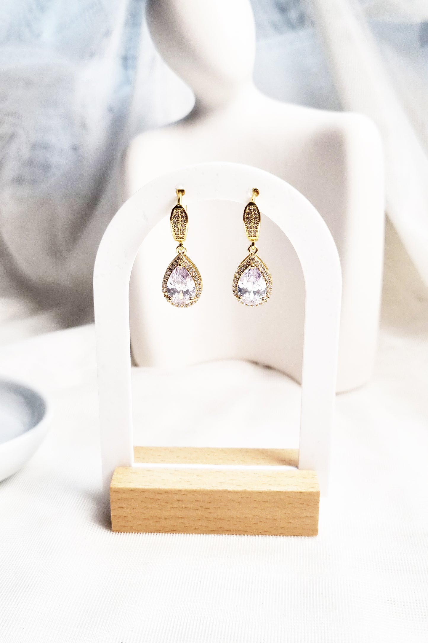 Elegant Gold Teardrop Hoop Earrings