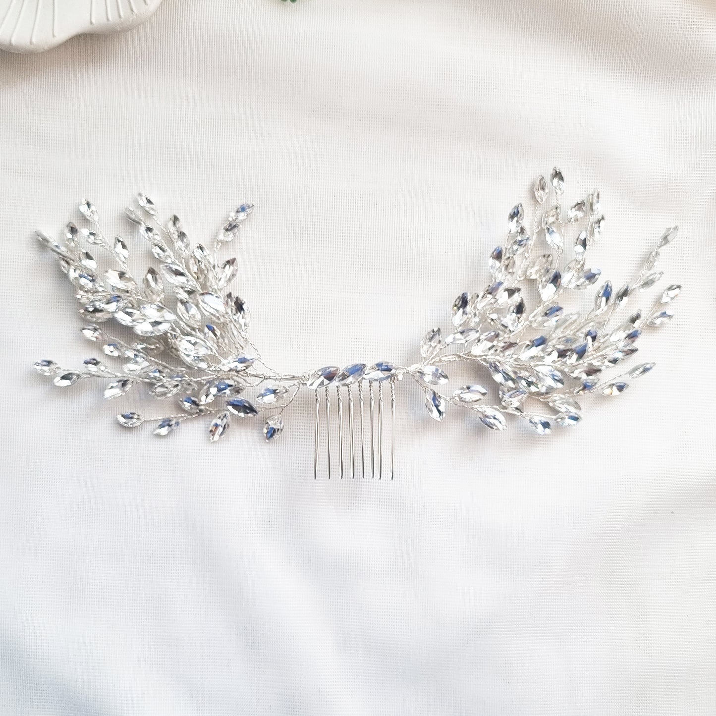 Sparkling Crystal Leaf Hair Comb – Silver