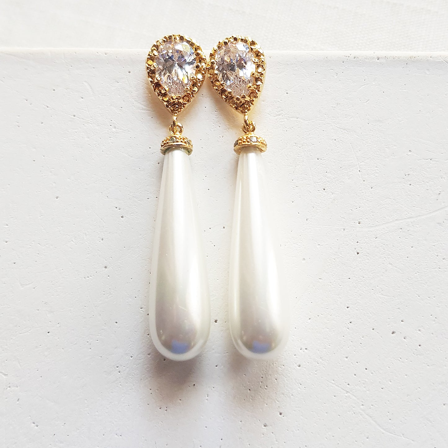 Pearl and Crystal drop earrings in gold, silver and rose gold