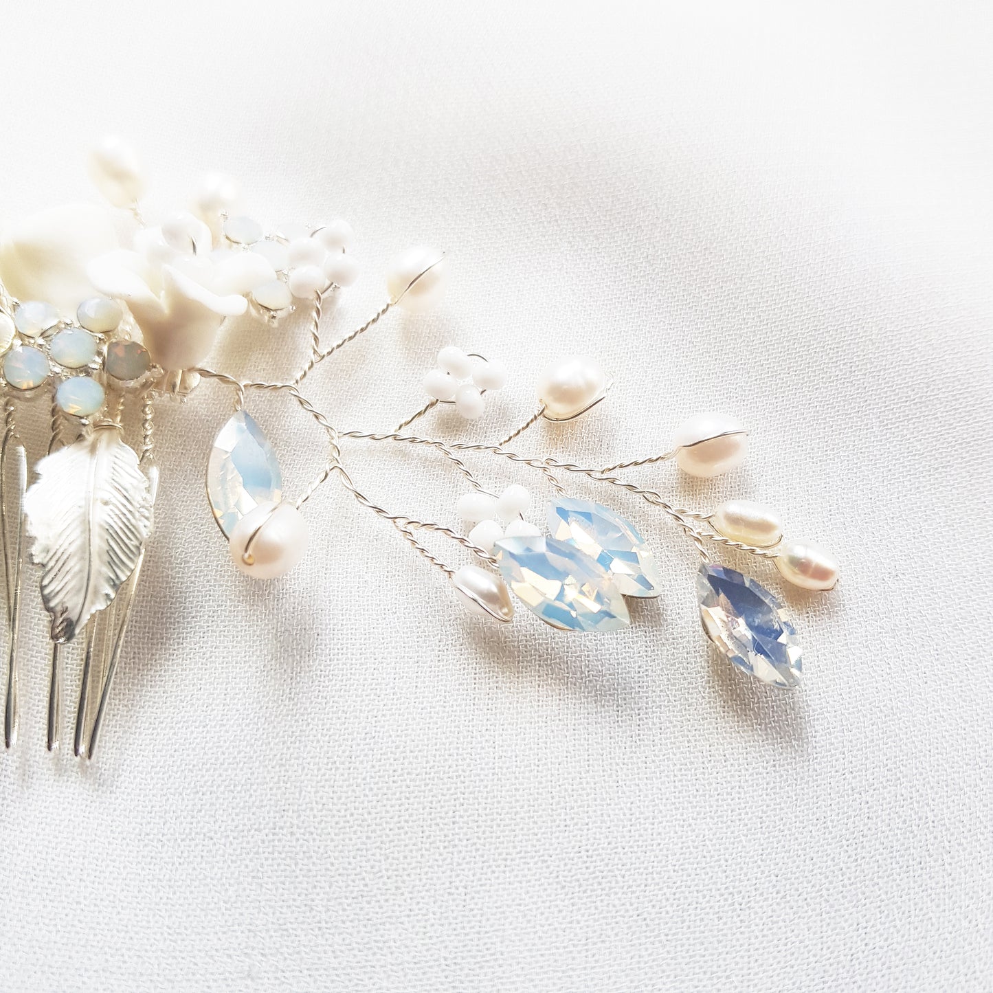 White flower hair comb wedding