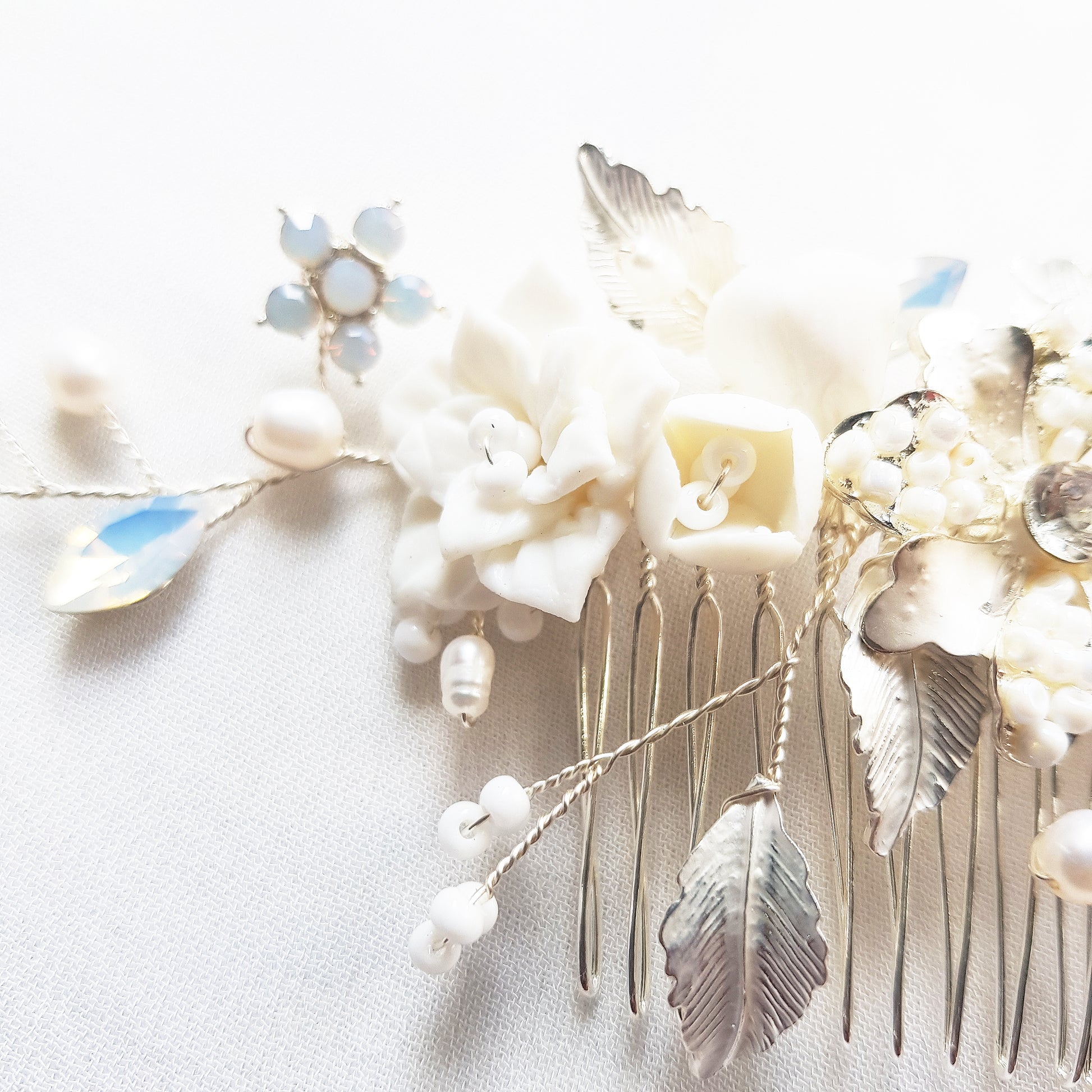 White flower hair comb wedding