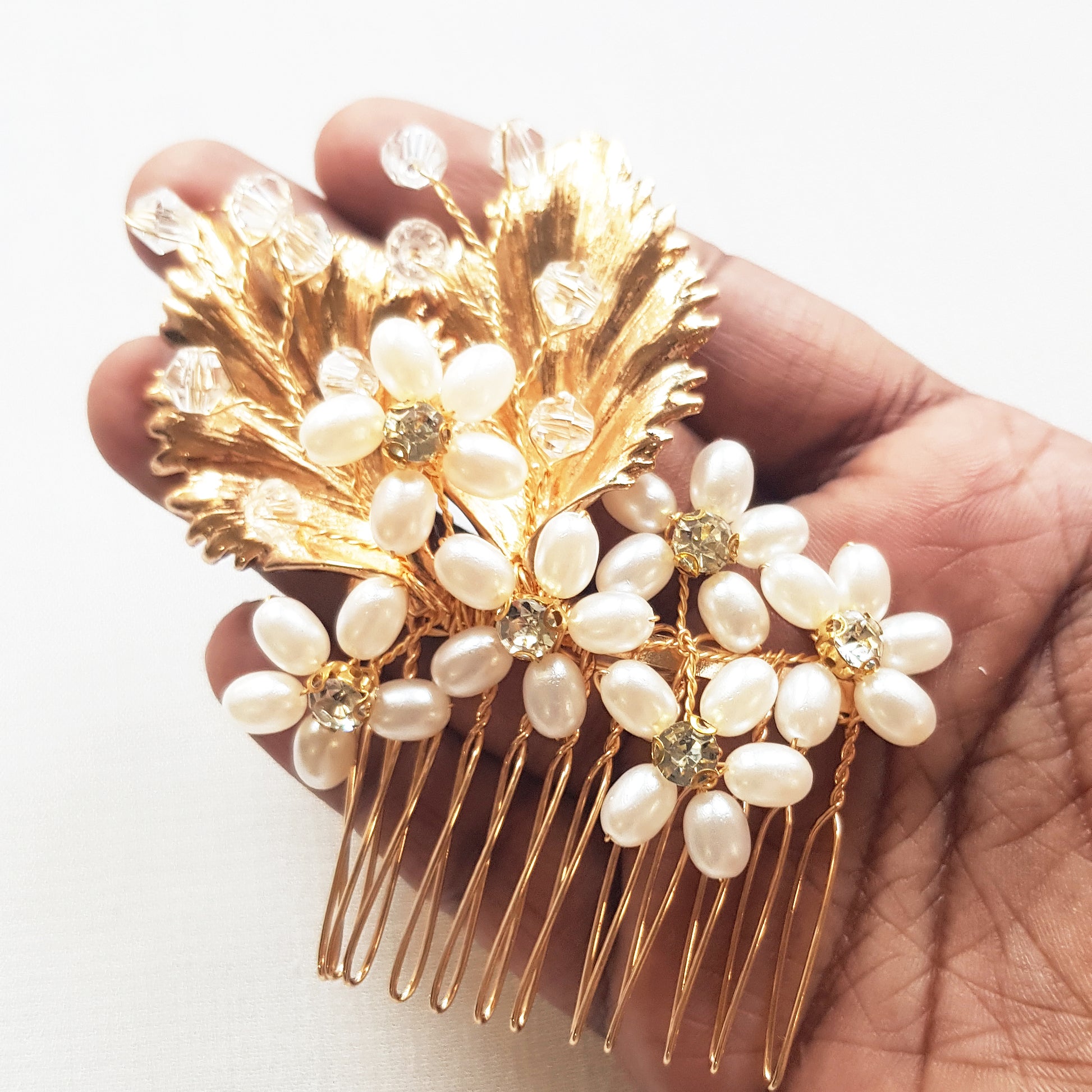 Leaf and pearl bridal hair comb, floral pearl hair accessories