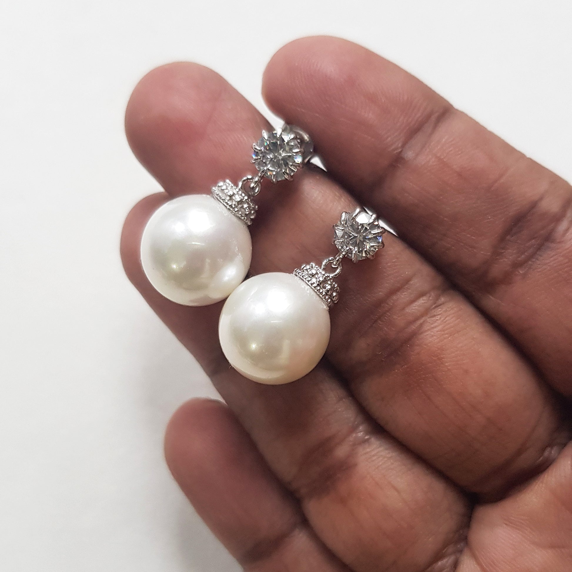 Round pearl earrings for weddings