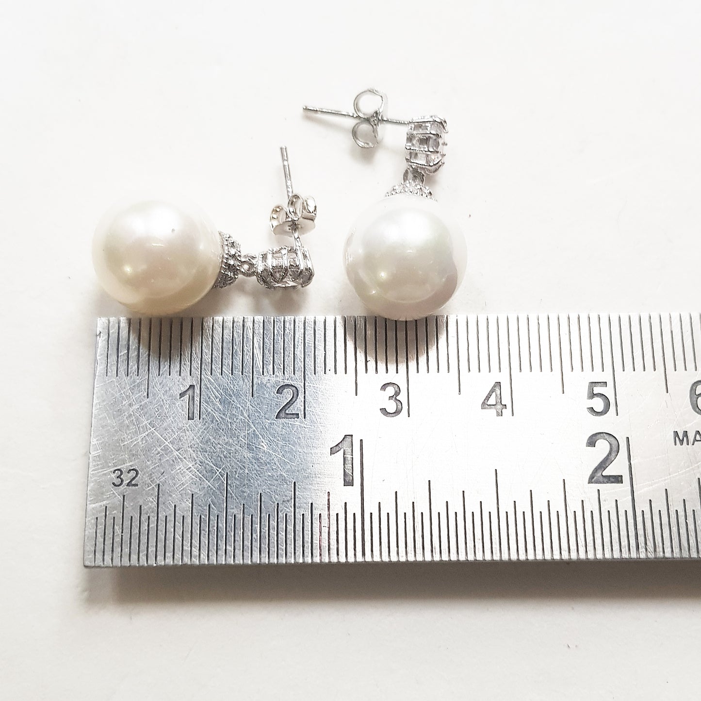 Round pearl earrings for weddings