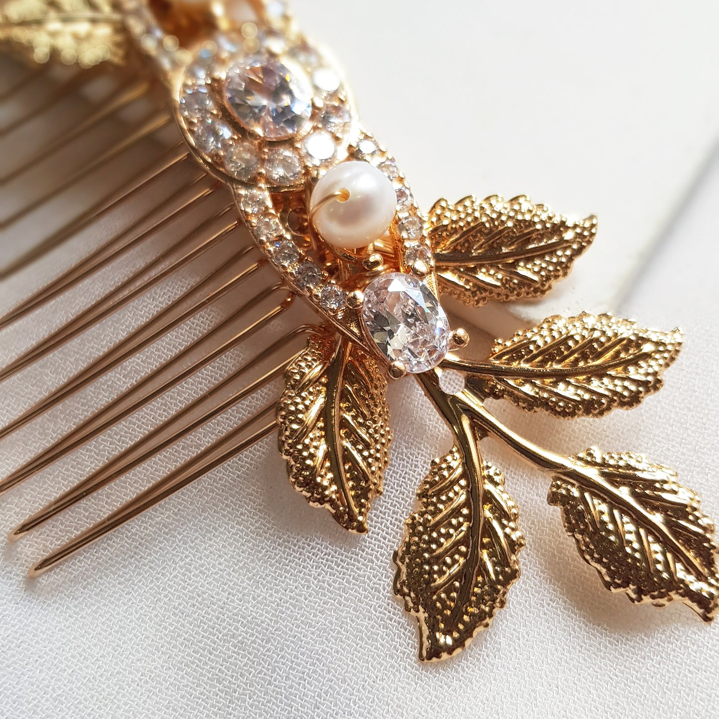 Pearl and crystal bridal hair comb gold, art deco bridal hair accessories