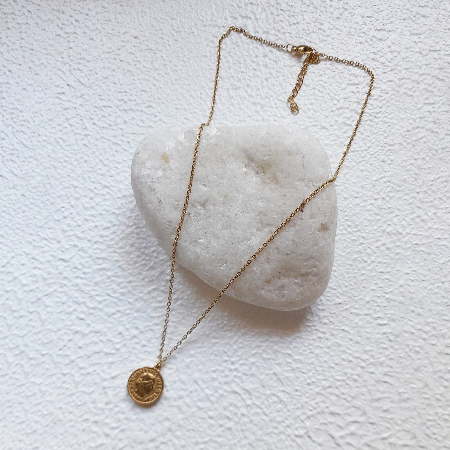 Dainty coin necklace gold