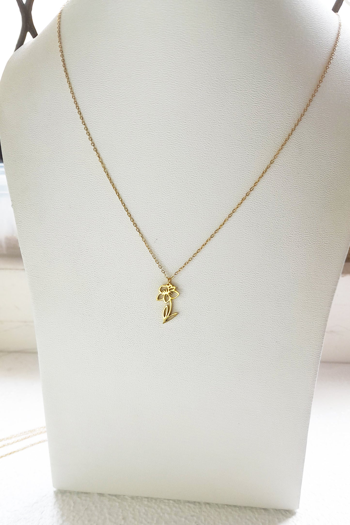 Birth flower necklace, birth month jewelry,