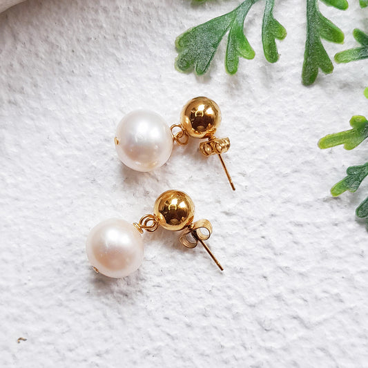 Simple pearl bridal earrings, Pearl Stud Earrings