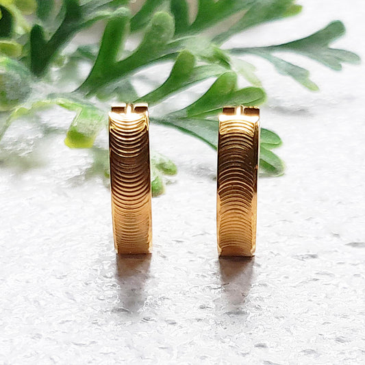 Textured Hoop Earrings Gold