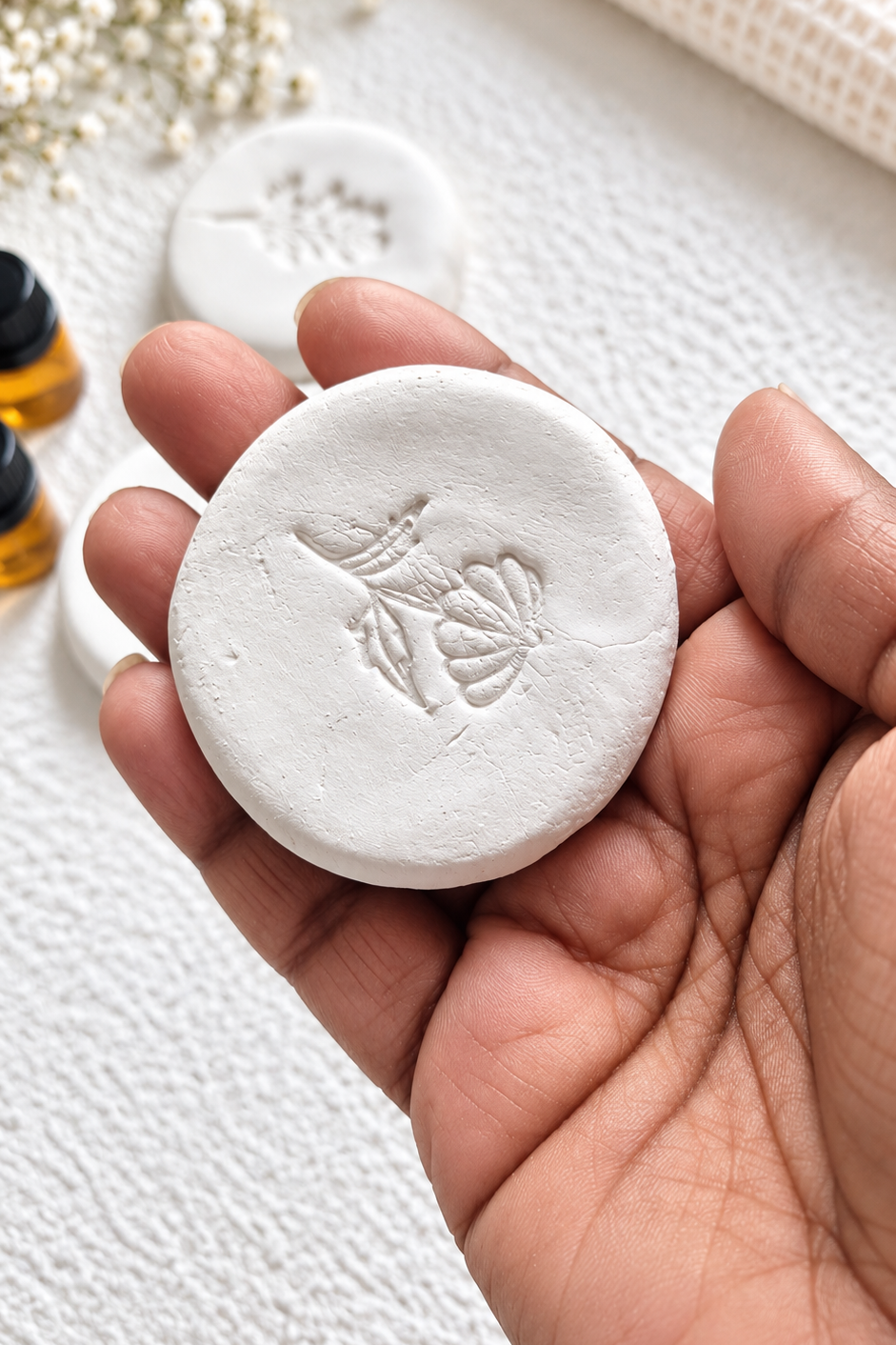 Aroma Stone Diffuser with 2 ml Aroma Oil | Twixt Wellness