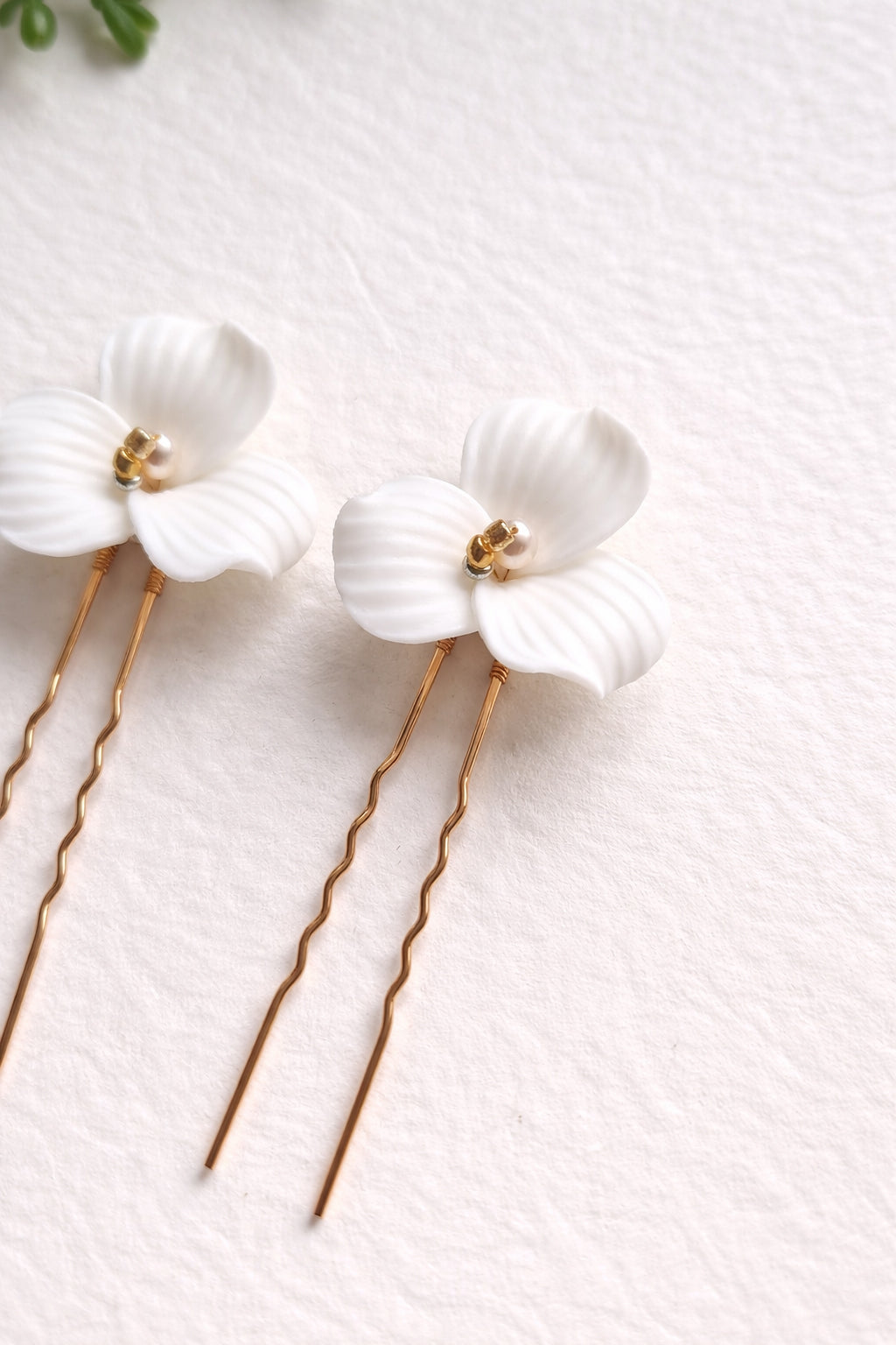 Ceramic Flower Bridal Hair Pins Set of 3 | Gold & Silver