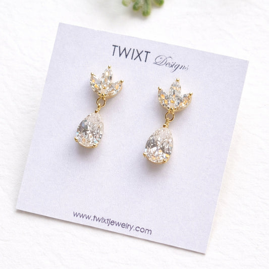Dainty Marquise Leaf Wedding Earrings with Pear Drop
